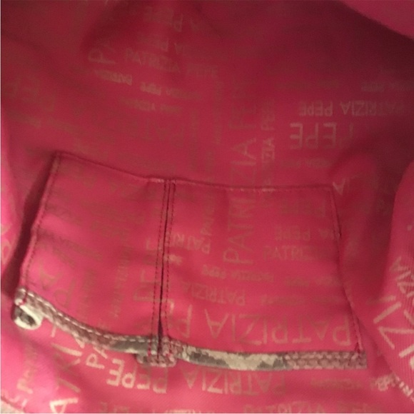 Pink Snake-print Purse - Picture 5 of 10